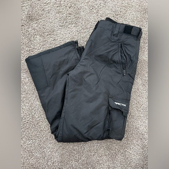 Arctix Women’s Snow Sports Insulated Cargo Pants(Standard Black) - Picture 4 of 11